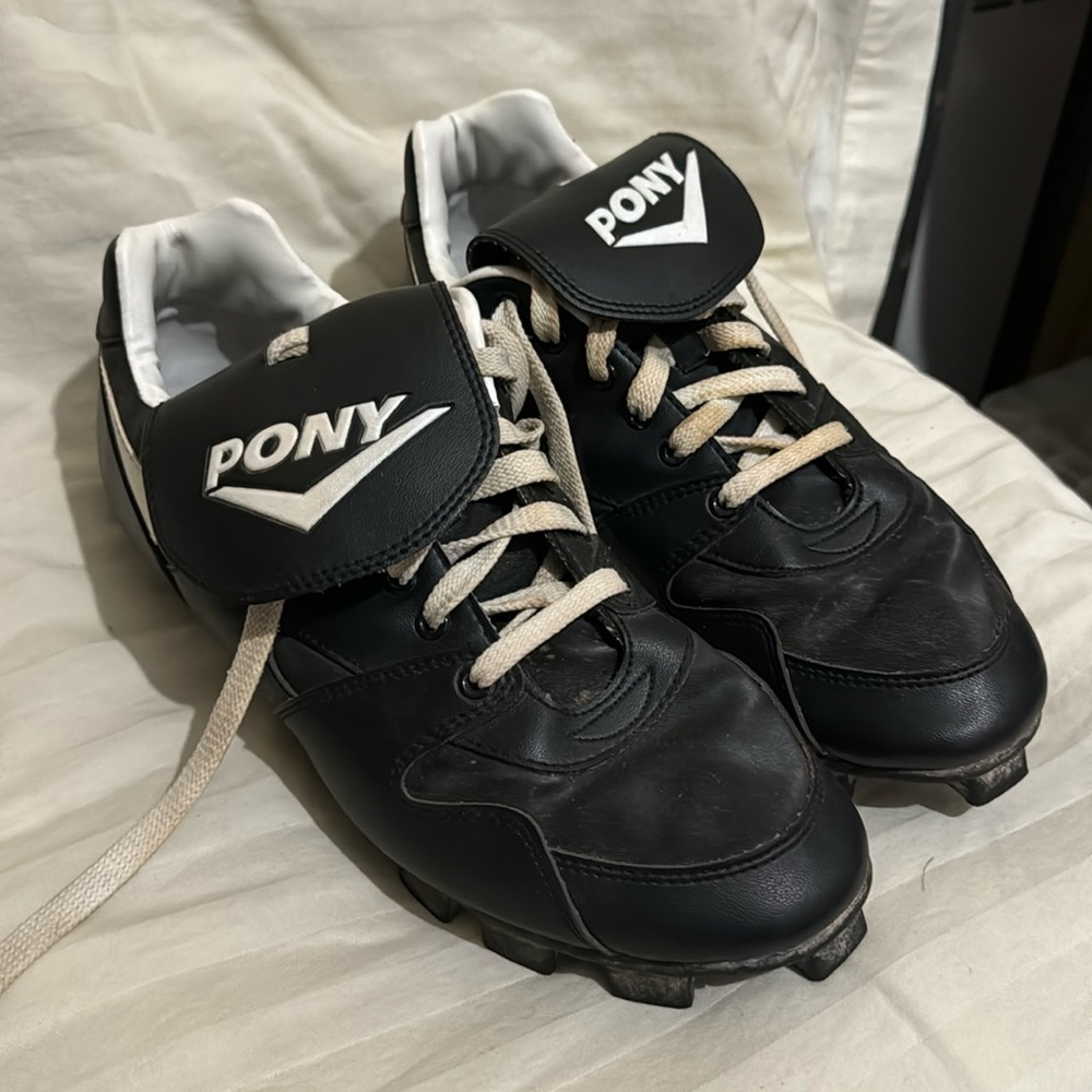 Black Pony Baseball Shoes